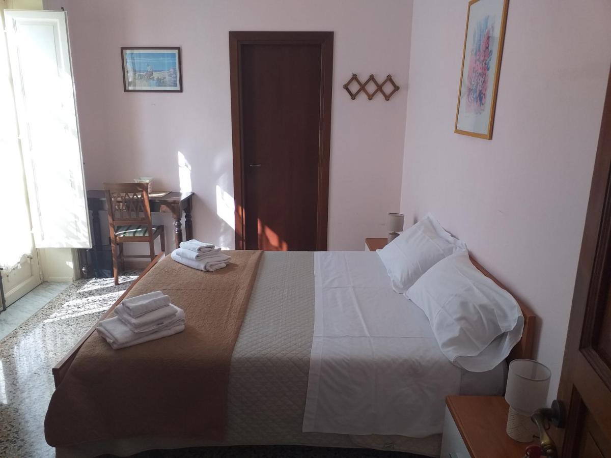 B&B Batara - "La Terrazza Del Centro" Agrigento Buitenkant foto