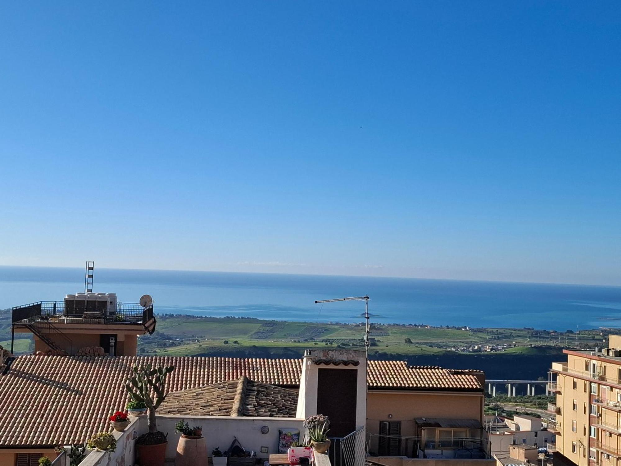 B&B Batara - "La Terrazza Del Centro" Agrigento Buitenkant foto