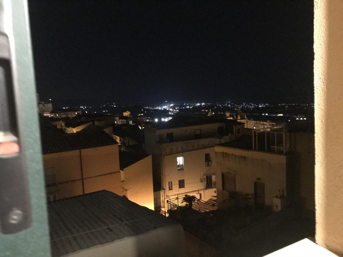 B&B Batara - "La Terrazza Del Centro" Agrigento Buitenkant foto